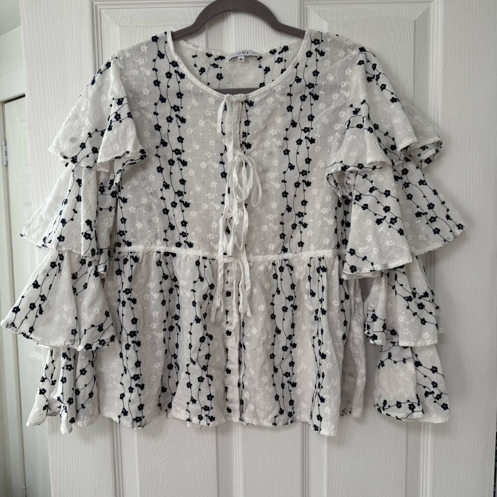 Lumie Women's 100%Cotton Embroidered Tiered Sleeve Top Size Medium